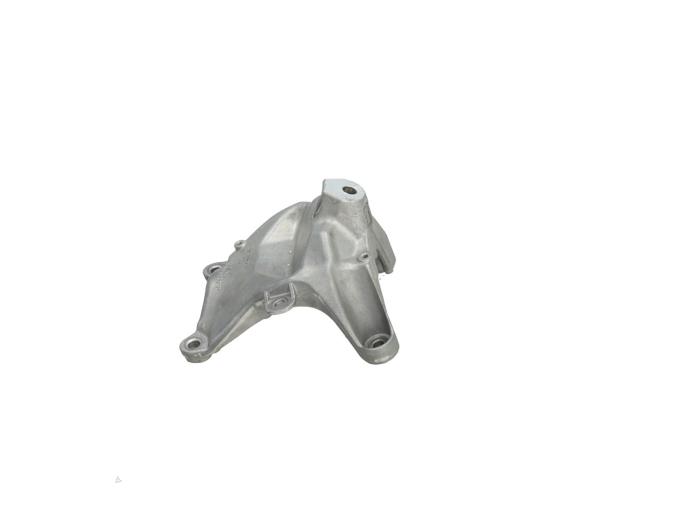 Usagé Support moteur Audi A6 Avant (C8) 3.0 V6 24V 55 TFSI Mild Hybrid Quattro Prix € 30,25 Prix TTC proposé par Automaterialen Ronald Morien B.V.