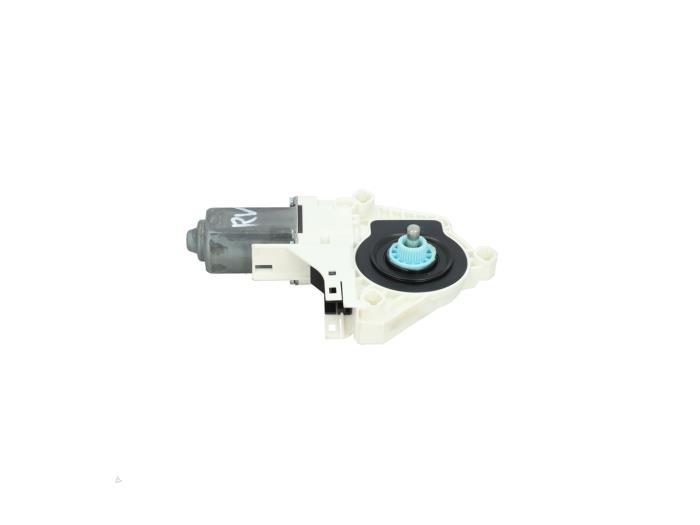 Usados Motor de ventanilla de puerta Audi S8 (D4) 4.0 Plus V8 TFSI 32V Precio € 15,00 IVA incluido ofrecido por Automaterialen Ronald Morien B.V.