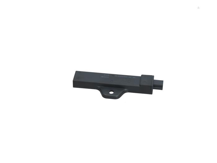 Gebrauchte Keyless Entry-Antenne BMW 4 serie Gran Coupe (G26) 420d Mild Hybrid xDrive 2.0 16V Preis € 25,00 Mit Mehrwertsteuer angeboten von Automaterialen Ronald Morien B.V.