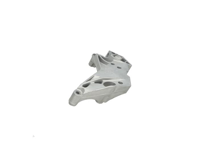 Used Engine mount Audi Q3 (8UB/8UG) Price € 18,15 Inclusive VAT offered by Automaterialen Ronald Morien B.V.