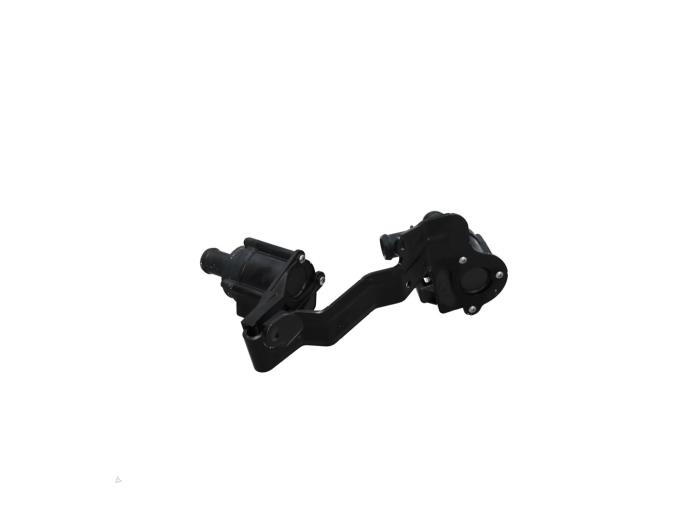 Begagnade Extra vattenpump Audi A6 Avant (C8) 2.0 16V 45 TFSI Mild Hybrid Pris € 50,00 Inklusive moms erbjuds av Automaterialen Ronald Morien B.V.