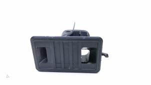Gebrauchte Luftgitter Armaturenbrett Volkswagen Transporter T3 1.9 Preis € 9,99 Mit Mehrwertsteuer angeboten von Automaterialen Ronald Morien B.V.