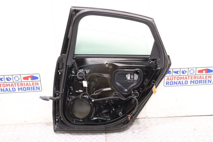 Rear door 4-door, right from a Audi A6 (C7) 2.0 TDI 16V Quattro 2016
