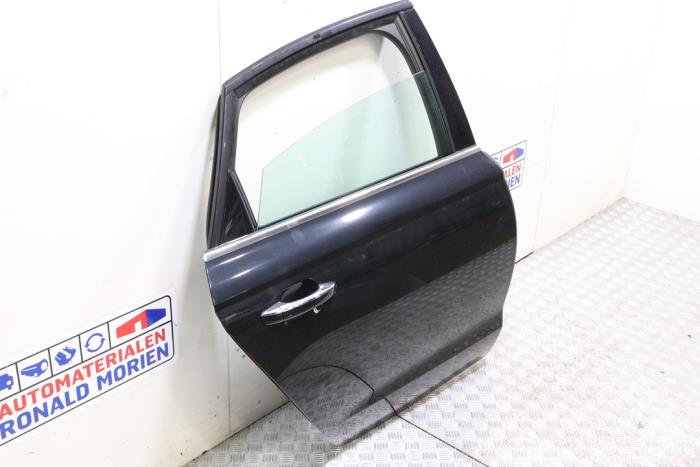 Rear door 4-door, right from a Audi A6 (C7) 2.0 TDI 16V Quattro 2016