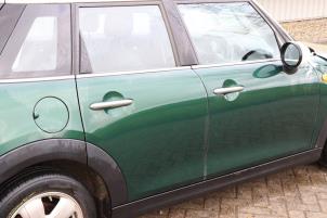 Gebrauchte Tür 4-türig rechts hinten Mini Mini (F55) 1.5 12V Cooper Preis € 345,00 Mit Mehrwertsteuer angeboten von Automaterialen Ronald Morien B.V.