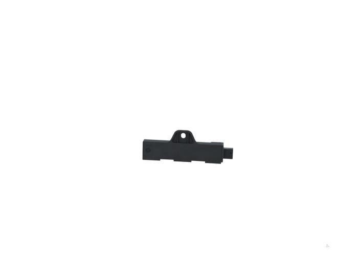 Używane Keyless Entry-Antena Mini Countryman (F60) 2.0 16V Cooper S Cena € 19,00 Z VAT oferowane przez Automaterialen Ronald Morien B.V.