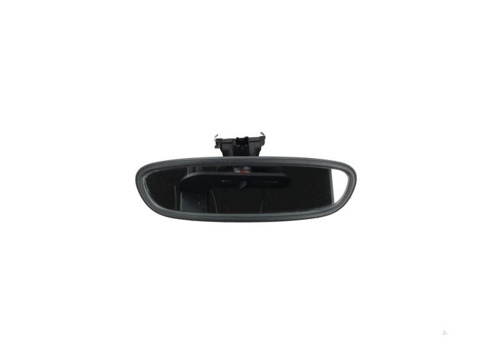 Usados Retrovisor interior Mini Countryman (F60) 2.0 16V Cooper S Precio € 75,00 IVA incluido ofrecido por Automaterialen Ronald Morien B.V.