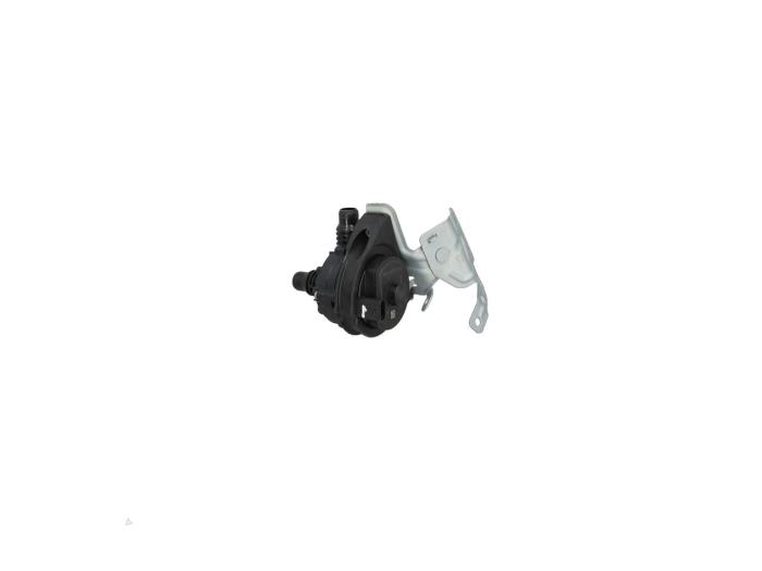 Begagnade Extra vattenpump Mini Countryman (F60) 2.0 16V Cooper S Pris € 45,00 Inklusive moms erbjuds av Automaterialen Ronald Morien B.V.