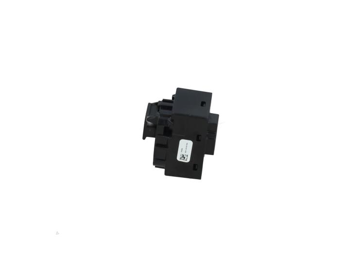 Usados Interruptor de ventanilla eléctrica Tesla Model 3 Long Range AWD 75 kWh Precio € 42,35 IVA incluido ofrecido por Automaterialen Ronald Morien B.V.