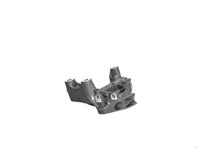Neuf Support moteur Audi A3 Sportback (8YA) 2.0 35 TDI 16V Prix € 25,00 Prix TTC proposé par Automaterialen Ronald Morien B.V.