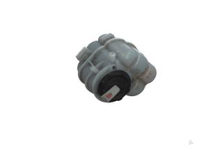 Usagé Réservoir d'expansion Audi S5 (F53/F5P) 3.0 TFSI V6 24V Prix € 29,00 Prix TTC proposé par Automaterialen Ronald Morien B.V.
