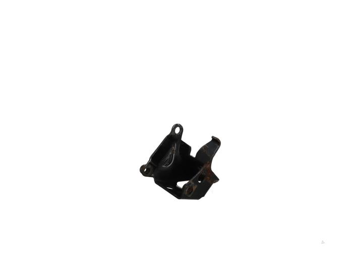 Usagé Support moteur Volkswagen Golf I Cabrio (155) 1.8 GLi +Kat. Prix € 49,00 Règlement à la marge proposé par Automaterialen Ronald Morien B.V.