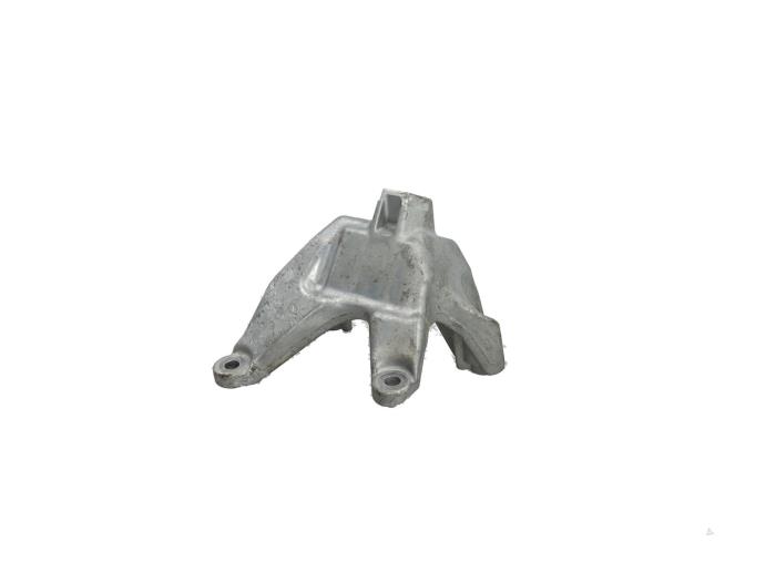 Used Engine mount Audi S5 (F53/F5P) 3.0 TFSI V6 24V Price € 25,00 Inclusive VAT offered by Automaterialen Ronald Morien B.V.