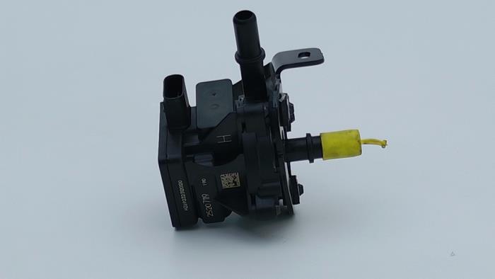 Usagé Divers Opel Astra K 1.2 Turbo 12V Prix € 49,00 Règlement à la marge proposé par Automaterialen Ronald Morien B.V.