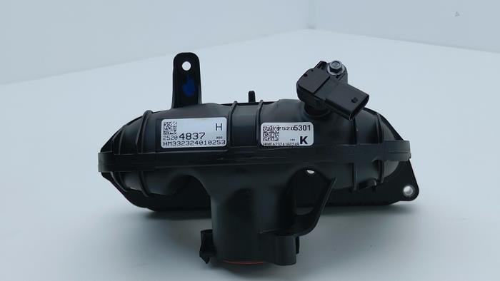 Używane Kolektor dolotowy Opel Astra K 1.2 Turbo 12V Cena € 75,00 Procedura marży oferowane przez Automaterialen Ronald Morien B.V.