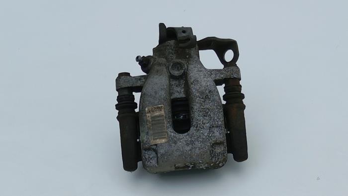 Gebrauchte Bremszange links hinten Peugeot 2008 (CU) 1.2 Vti 12V PureTech 82 Preis € 19,00 Margenregelung angeboten von Automaterialen Ronald Morien B.V.