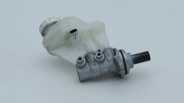 Used Master cylinder Mitsubishi Space Star (A0) 1.0 12V Price € 29,00 Inclusive VAT offered by Automaterialen Ronald Morien B.V.