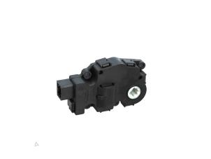 Usados Motor de válvula de calefactor BMW Z4 Roadster (E89) sDrive 30i 3.0 24V Precio € 5,00 Norma de margen ofrecido por Automaterialen Ronald Morien B.V.