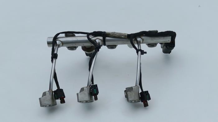 Usagé Système d'injection Opel Astra K 1.0 Turbo 12V Prix € 95,00 Règlement à la marge proposé par Automaterialen Ronald Morien B.V.