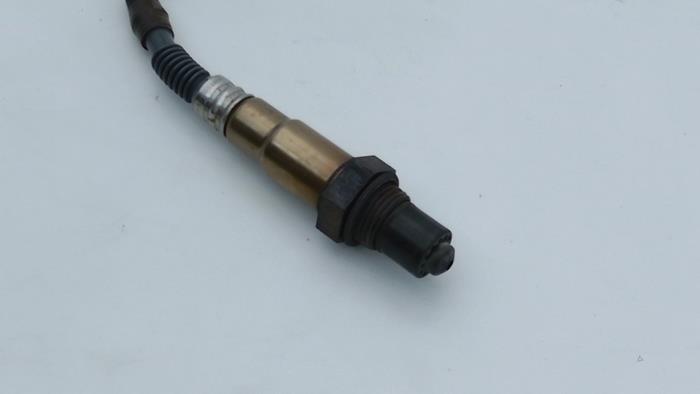 Lambda probe from a Mercedes-AMG A-Klasse AMG (W176) 2.0 A-45 AMG Turbo 16V 4-Matic 2015