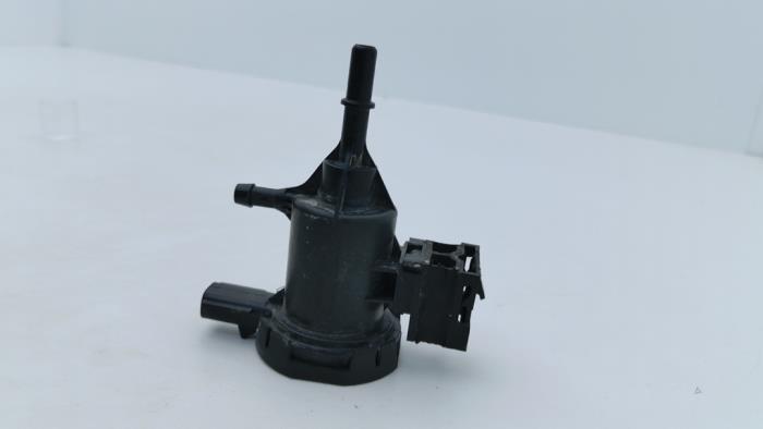 Usagé Limiteur de pression carburant Mercedes A-Klasse AMG (W176) 2.0 A-45 AMG Turbo 16V 4-Matic Prix € 15,00 Règlement à la marge proposé par Automaterialen Ronald Morien B.V.