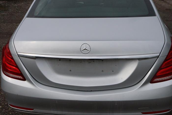 Używane Tylna klapa Mercedes S (222.0/222.1) 3.0 S-350 BlueTEC, S-350d 24V Cena € 550,00 Procedura marży oferowane przez Automaterialen Ronald Morien B.V.