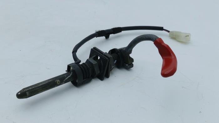 Używane Blokada dachu cabrio BMW M3 (E46/2C) 3.2 24V Cena € 89,00 Procedura marży oferowane przez Automaterialen Ronald Morien B.V.