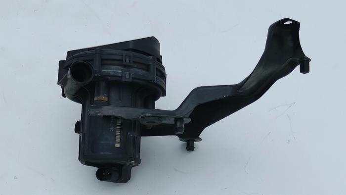 Used Compressor BMW M3 (E46/2C) 3.2 24V Price € 49,00 Margin scheme offered by Automaterialen Ronald Morien B.V.