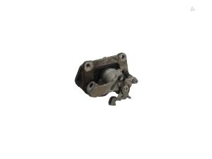 Begagnade Bakre bromsok, höger Peugeot Expert (V1/VA/VB/VE/VF/VT/VY) 2.0 Blue HDi 180 16V Pris € 48,40 Inklusive moms erbjuds av Automaterialen Ronald Morien B.V.