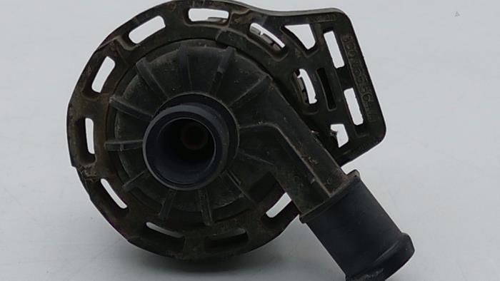 Begagnade Extra vattenpump MAN TGE 2.0 TDI Pris € 75,00 Inklusive moms erbjuds av Automaterialen Ronald Morien B.V.