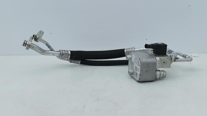 Używane Klimatyzator Peugeot 2008 (UD/UK/UR/US/UX) e-2008 50 kWh Cena € 75,00 Z VAT oferowane przez Automaterialen Ronald Morien B.V.