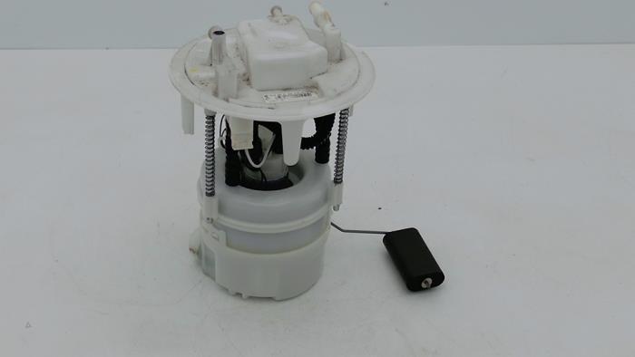 Gebrauchte Benzinpumpe Opel Corsa F (UB/UH/UP) 1.2 12V 75 Preis € 95,00 Margenregelung angeboten von Automaterialen Ronald Morien B.V.