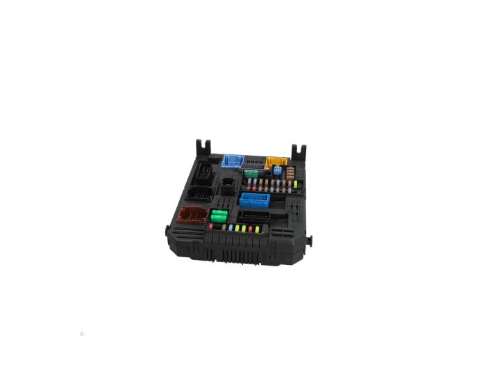Used Body control computer Opel Corsa F (UB/UH/UP) 1.2 12V 75 Price € 125,00 Margin scheme offered by Automaterialen Ronald Morien B.V.