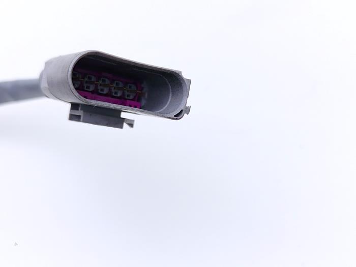 Lambda probe from a Volkswagen Passat Variant (3G5) 2.0 TDI 16V 190 4Motion 2017