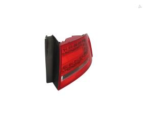 Usados Luz trasera derecha Audi A4 (B8) 2.0 TFSI 16V Quattro Precio € 75,00 Norma de margen ofrecido por Automaterialen Ronald Morien B.V.