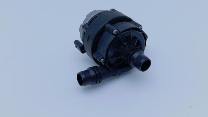 Begagnade Extra vattenpump Opel Mokka Mokka-e, Electric 50 kWh Pris € 49,00 Marginaltabell erbjuds av Automaterialen Ronald Morien B.V.
