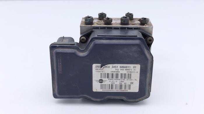 Używane Pompa ABS Mini Mini Open (R57) 1.6 16V Cooper S Cena € 95,00 Z VAT oferowane przez Automaterialen Ronald Morien B.V.