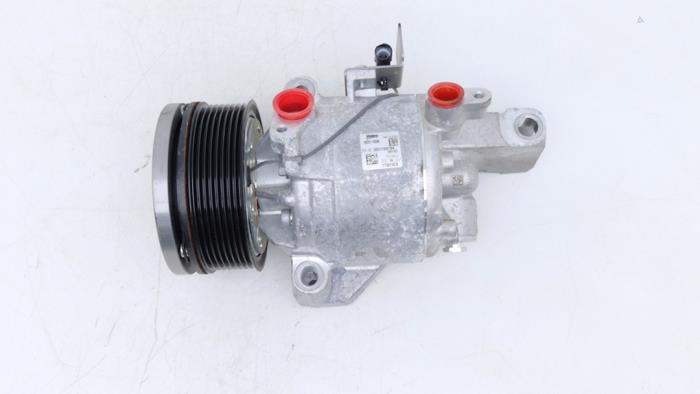 Usagé Pompe clim Suzuki SX4 S-Cross (JY) 1.4 Booster Jet Turbo 16V SHVS Prix € 195,00 Règlement à la marge proposé par Automaterialen Ronald Morien B.V.