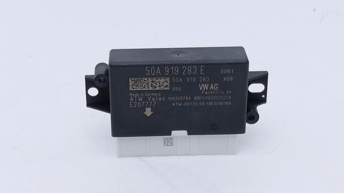Begagnade PDC-modul Audi A3 Limousine (8VS/8VM) 1.5 35 TFSI 16V Pris € 48,99 Inklusive moms erbjuds av Automaterialen Ronald Morien B.V.
