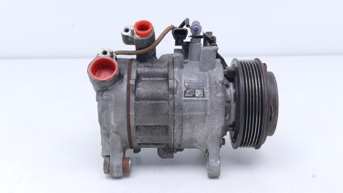 Gebrauchte Klimapumpe BMW 3 serie (F30) 320d 2.0 16V EfficientDynamicsEdition Preis € 89,00 Margenregelung angeboten von Automaterialen Ronald Morien B.V.