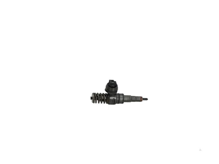 Injector (diesel) Volkswagen Caddy III 1.9 TDI - 038130073BN BLS