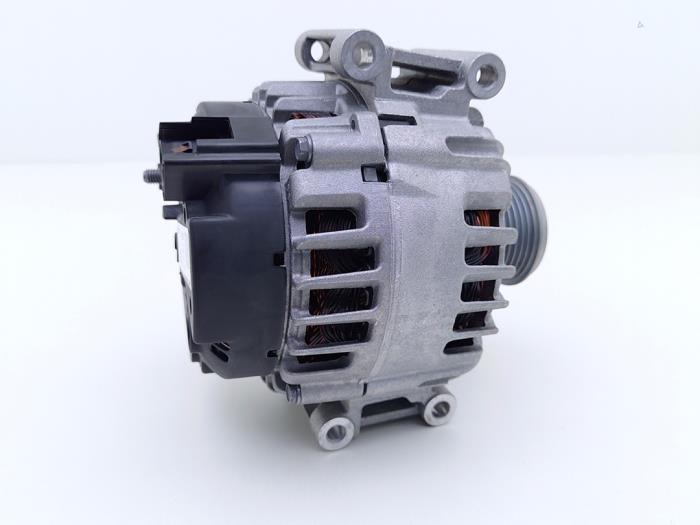 Usagé Dynamo Audi Q3 (F3B) Prix € 114,95 Prix TTC proposé par Automaterialen Ronald Morien B.V.