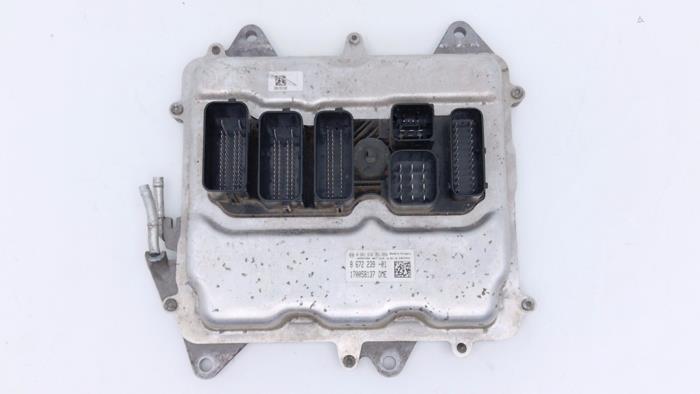 Used Engine management computer BMW M5 (F10) 4.4 V8 32V TwinPower Turbo Price € 495,00 Margin scheme offered by Automaterialen Ronald Morien B.V.
