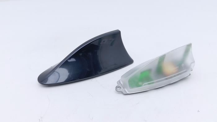 Używane Antena BMW M5 (F10) 4.4 V8 32V TwinPower Turbo Cena € 45,00 Procedura marży oferowane przez Automaterialen Ronald Morien B.V.