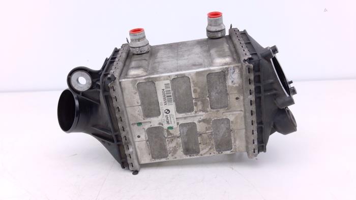 Usados Intercooler BMW M5 (F10) 4.4 V8 32V TwinPower Turbo Precio € 195,00 Norma de margen ofrecido por Automaterialen Ronald Morien B.V.
