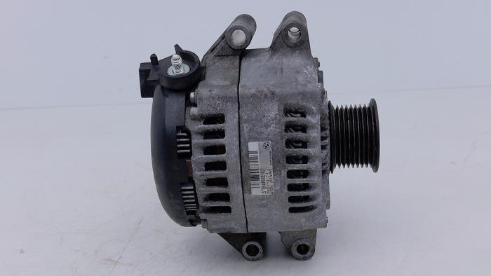 Usagé Dynamo BMW M4 (F83) 3.0 24V TwinPower Turbo Prix € 75,00 Règlement à la marge proposé par Automaterialen Ronald Morien B.V.