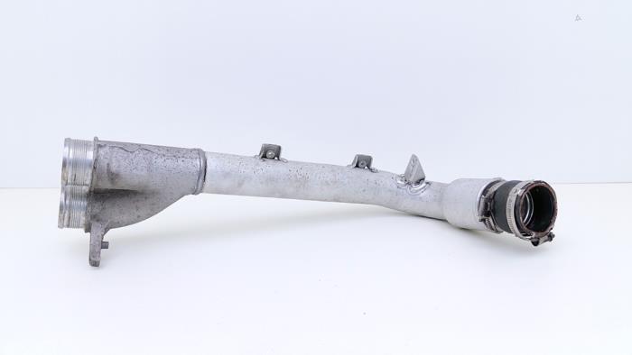 Gebrauchte Intercooler Rohr Porsche Cayenne II (92A) 3.0 D V6 24V Preis € 75,00 Margenregelung angeboten von Automaterialen Ronald Morien B.V.