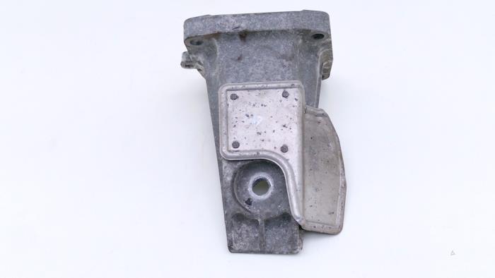 Used Engine mount BMW M6 (E64) 5.0 V10 40V Price € 25,00 Margin scheme offered by Automaterialen Ronald Morien B.V.