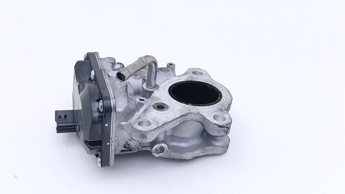 Gebrauchte AGR Ventil Renault Master III (ML) 2.3 dCi 16V Preis € 75,00 Margenregelung angeboten von Automaterialen Ronald Morien B.V.