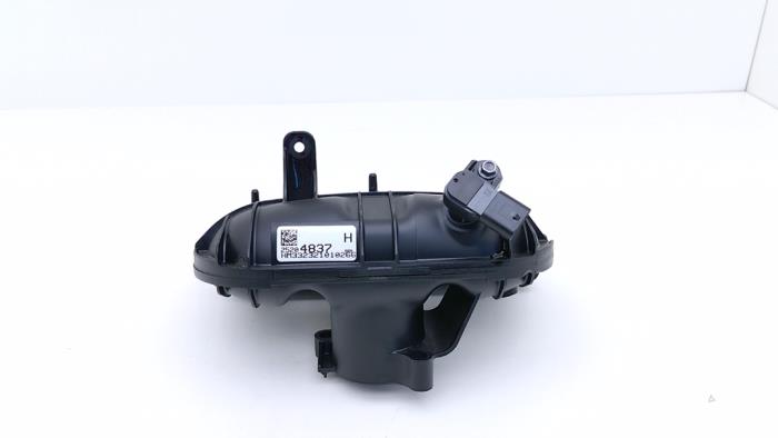 Używane Kolektor dolotowy Opel Astra K 1.2 Turbo 12V Cena € 75,00 Procedura marży oferowane przez Automaterialen Ronald Morien B.V.